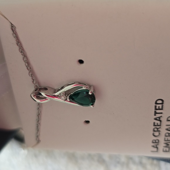 MADE FOR YOU FINE JEWELRY EMERALD STERLING SILVER NECKLACE PENDANT - Picture 2 of 9